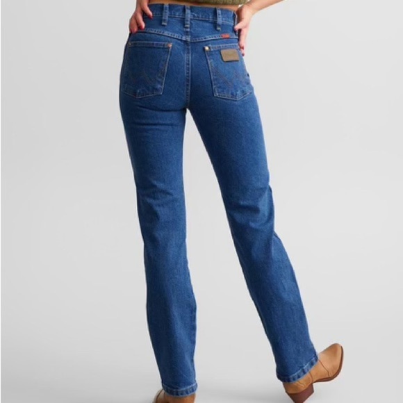 Wrangler Cowboy Cut Slim Fit Jean - Picture 3 of 5